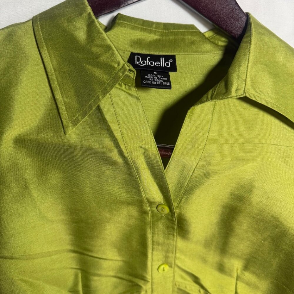 Rafaella 100% Silk Blouse Green Button Front Long Sleeve Career Top Women M - Picture 2 of 8